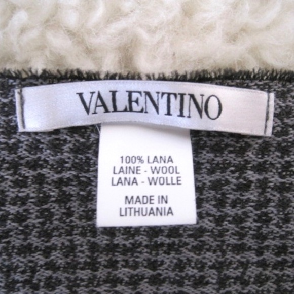 Authentic Valentino Men's Wool Scarf - Picture 4 of 5